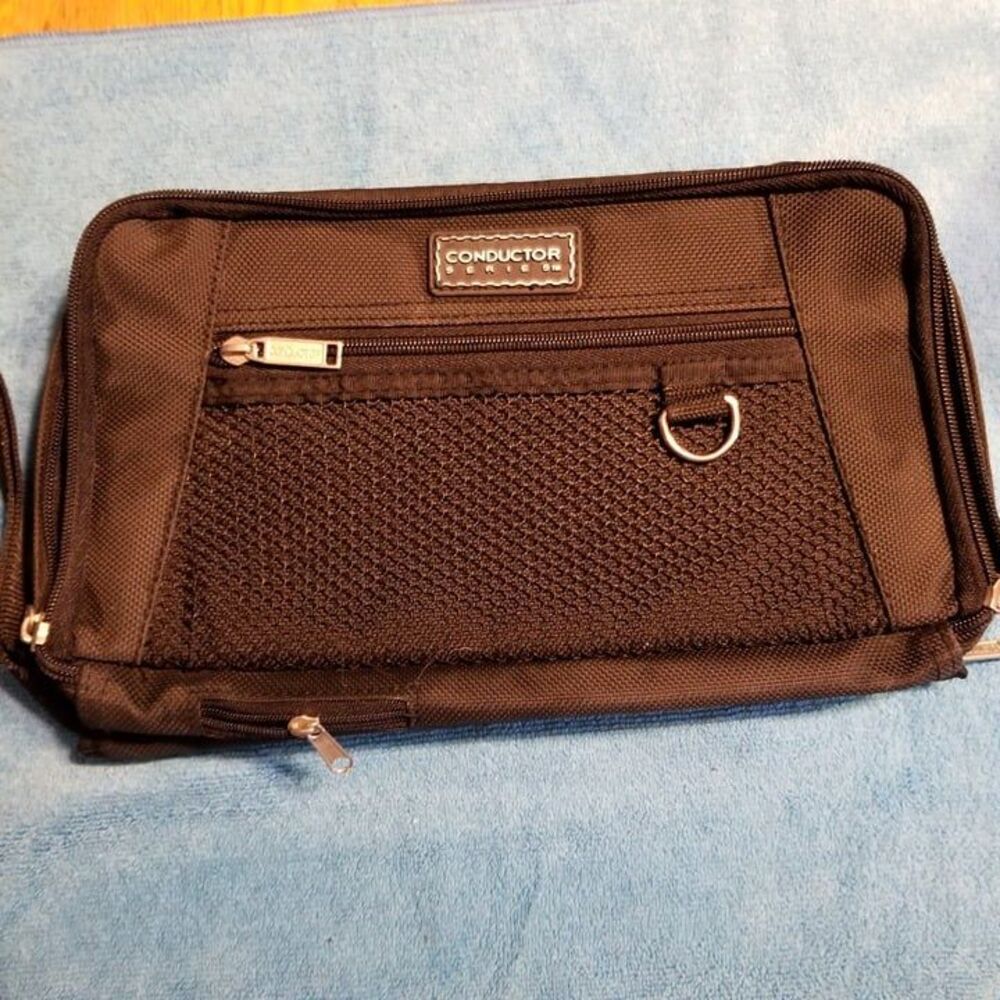 Conductor Series CD carrying case